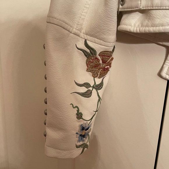 Jacket - Picture 10 of 12